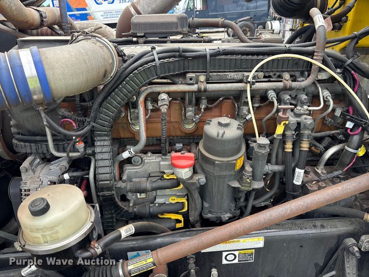 image for item YA2673 2018 Peterbilt 389 semi truck