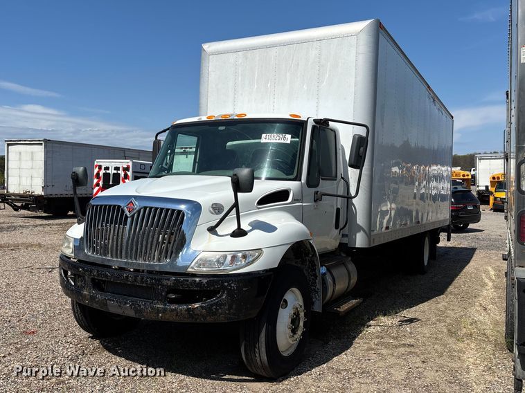 2019 International 4300 box truck