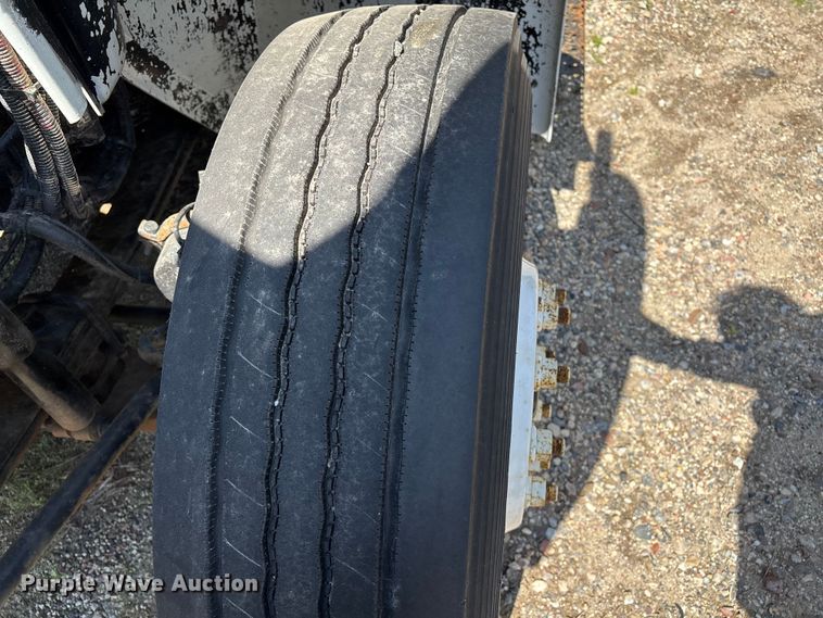 image for item YA2755 2019 International 4300 box truck