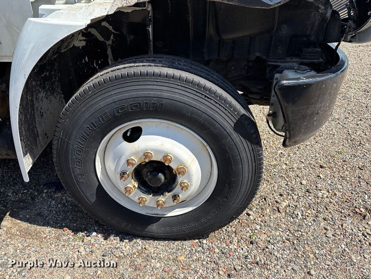 image for item YA2755 2019 International 4300 box truck