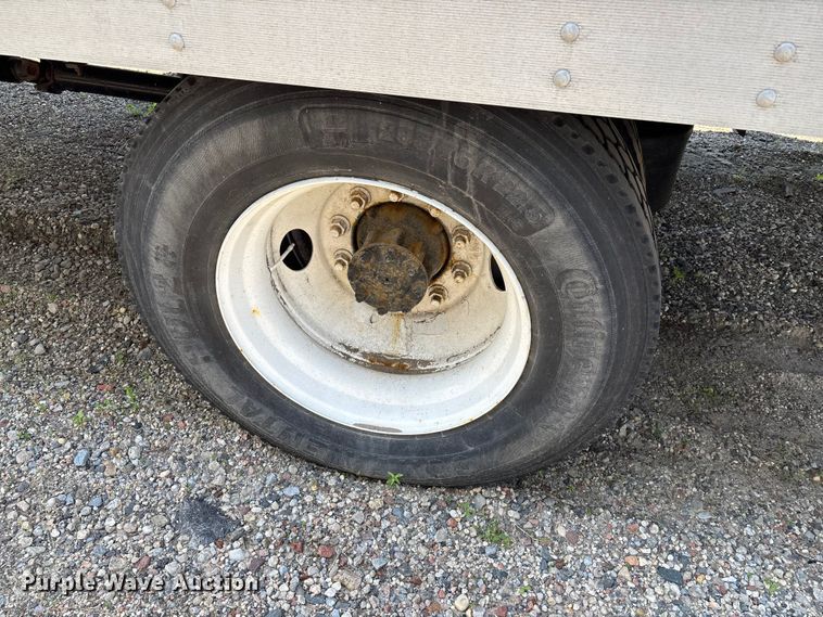 image for item YA2755 2019 International 4300 box truck