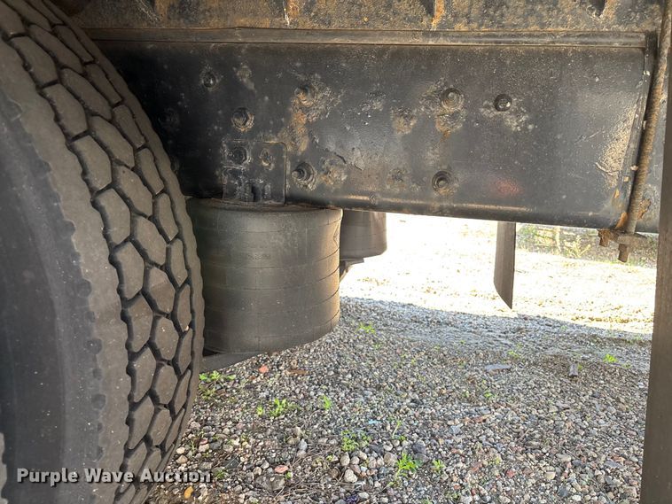 image for item YA2755 2019 International 4300 box truck