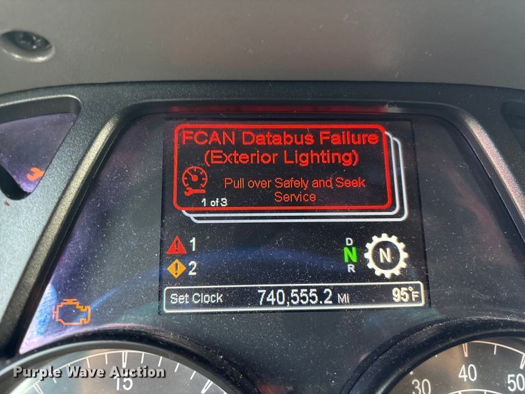 image for item YA3456 2019 Peterbilt 579 semi truck