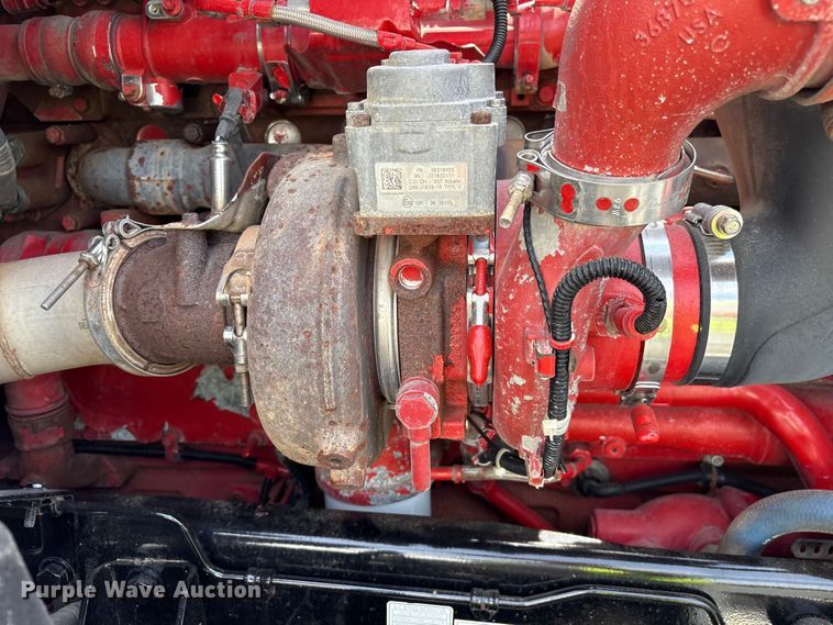 image for item YA3456 2019 Peterbilt 579 semi truck