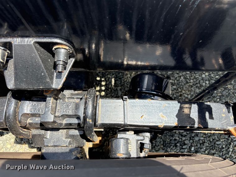 image for item YA3456 2019 Peterbilt 579 semi truck