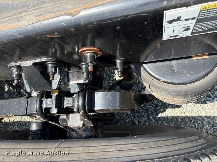 image for item YA3456 2019 Peterbilt 579 semi truck
