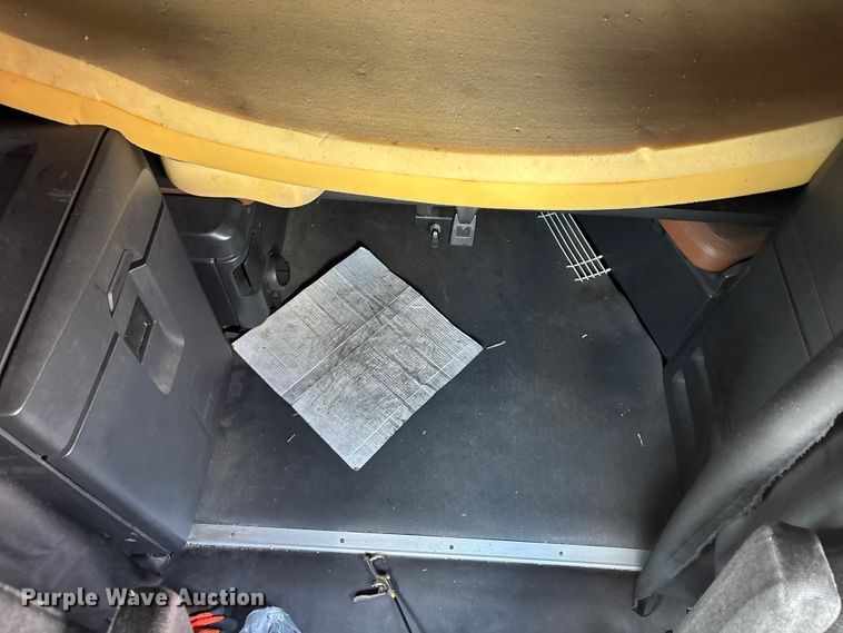image for item YA3615 2019 Freightliner Cascadia semi truck