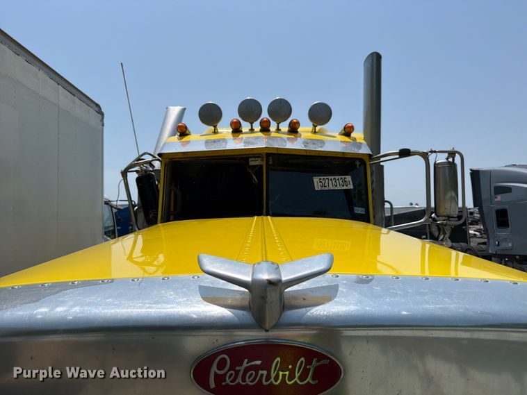 image for item YA3624 2019 Peterbilt 389 semi truck