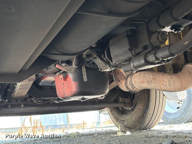image for item YA3624 2019 Peterbilt 389 semi truck