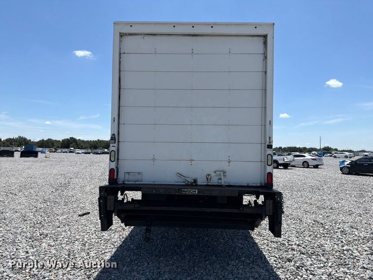 image for item YA3648 2018 Hino box truck