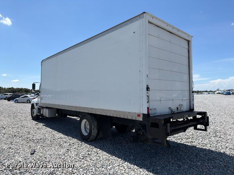 image for item YA3648 2018 Hino box truck