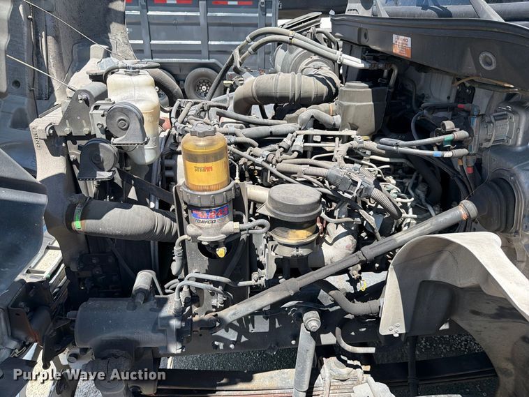 image for item YA3648 2018 Hino box truck