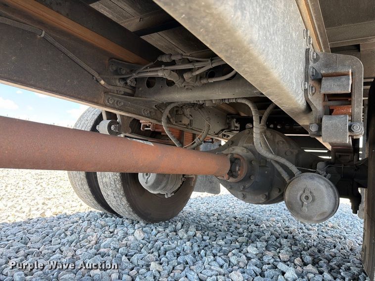 image for item YA3648 2018 Hino box truck