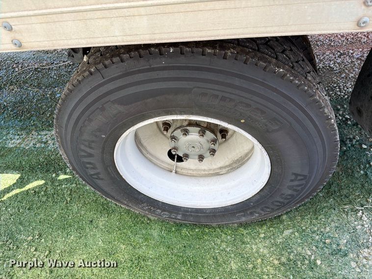 image for item YA3648 2018 Hino box truck