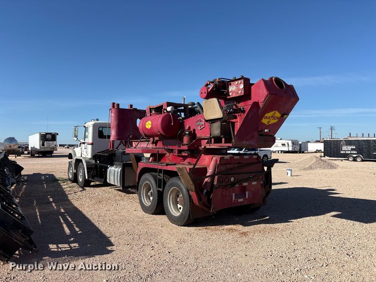 image for item YA3661 2013 Mack GU713 drilling rig truck