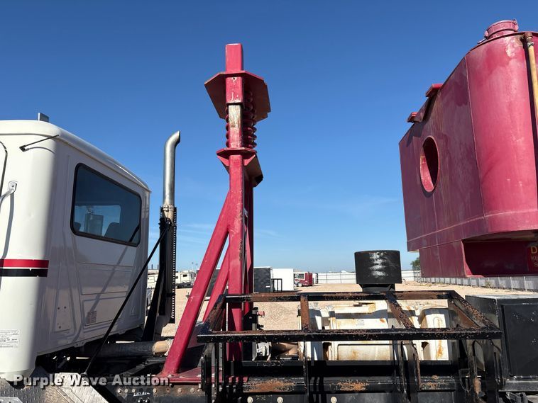 image for item YA3661 2013 Mack GU713 drilling rig truck