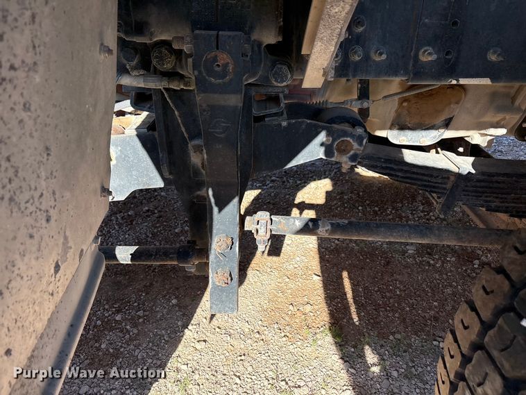 image for item YA3661 2013 Mack GU713 drilling rig truck