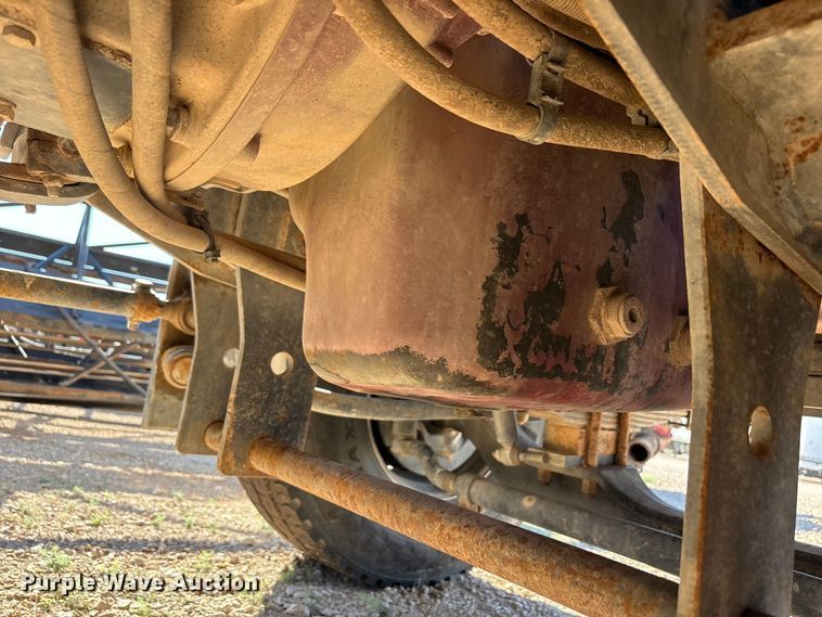 image for item YA3661 2013 Mack GU713 drilling rig truck