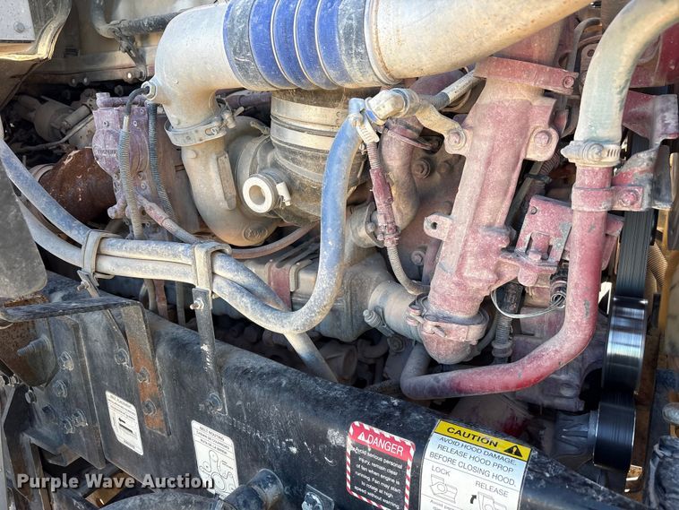 image for item YA3661 2013 Mack GU713 drilling rig truck