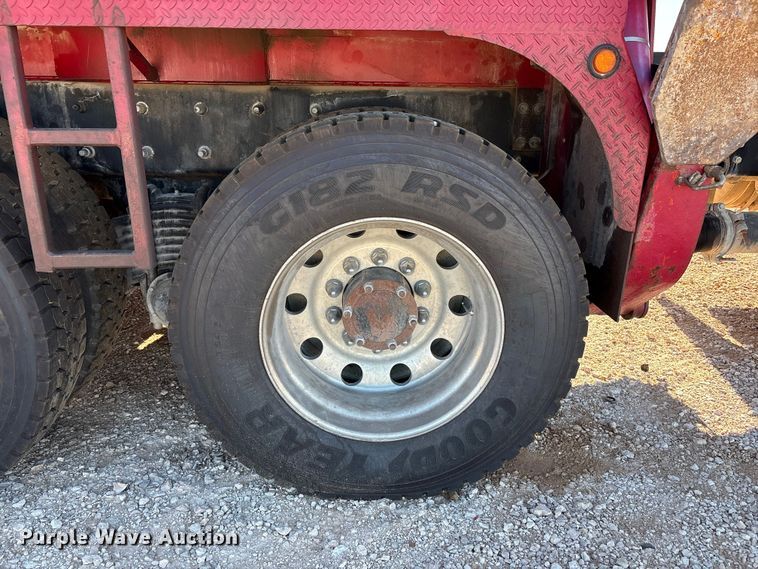 image for item YA3661 2013 Mack GU713 drilling rig truck