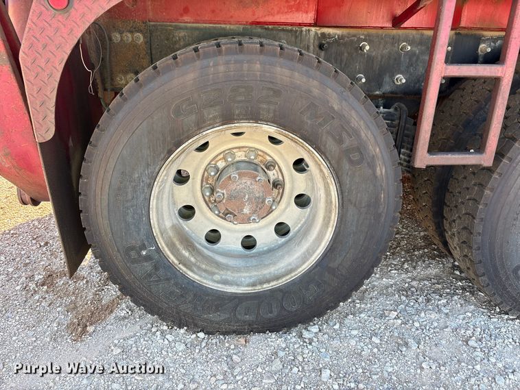 image for item YA3661 2013 Mack GU713 drilling rig truck