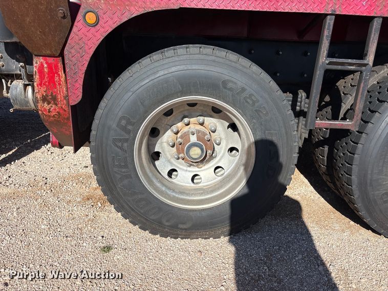 image for item YA3661 2013 Mack GU713 drilling rig truck