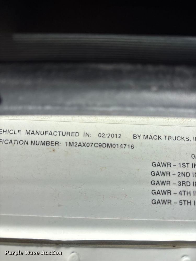 image for item YA3661 2013 Mack GU713 drilling rig truck