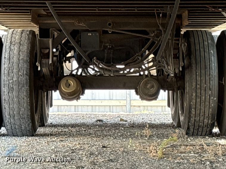 image for item YA3756 2015 Wabash  dry van trailer