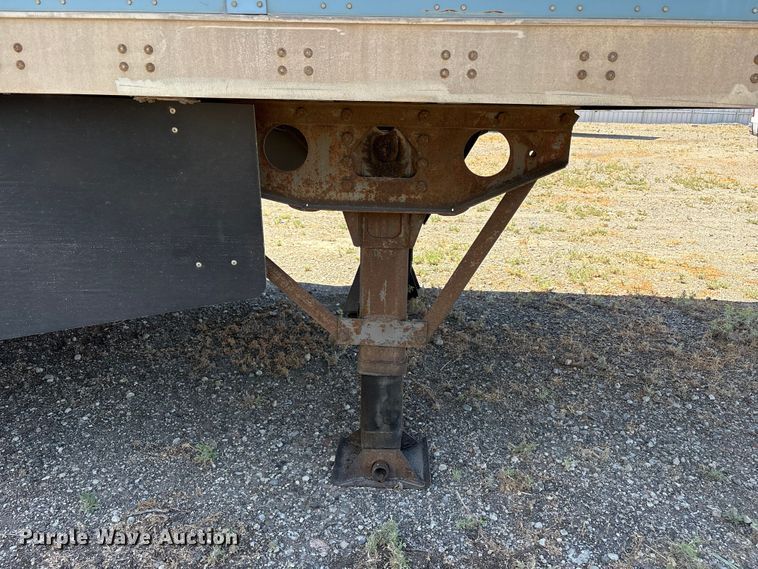 image for item YA3757 2015 Wabash dry van trailer
