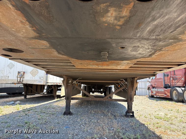 image for item YA3757 2015 Wabash dry van trailer