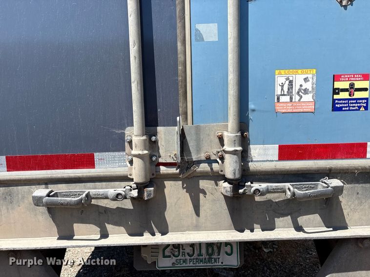 image for item YA3757 2015 Wabash dry van trailer