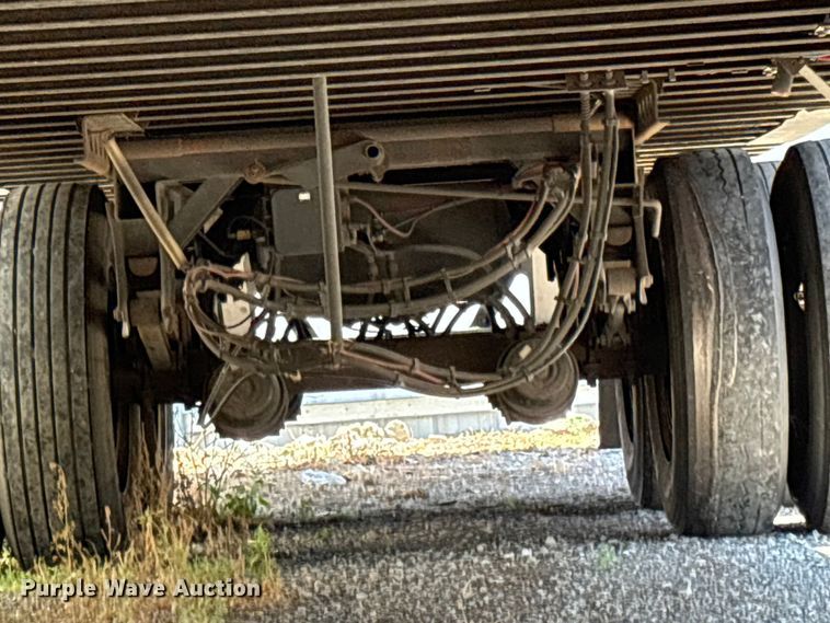 image for item YA3757 2015 Wabash dry van trailer