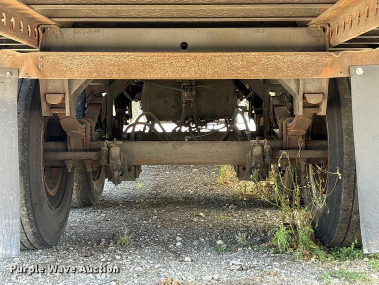 image for item YA3757 2015 Wabash dry van trailer