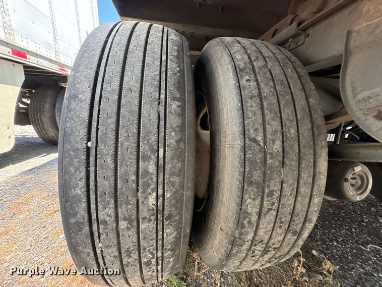 image for item YA3757 2015 Wabash dry van trailer