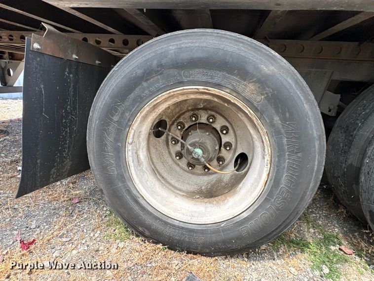 image for item YA3757 2015 Wabash dry van trailer