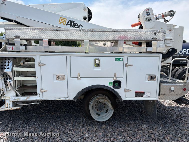 image for item YA3919 2022 RAM 5500HD bucket truck