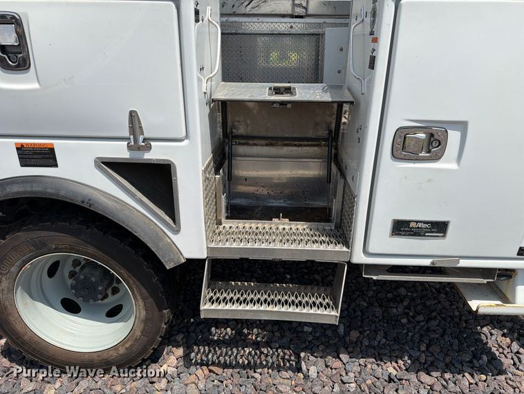image for item YA3919 2022 RAM 5500HD bucket truck
