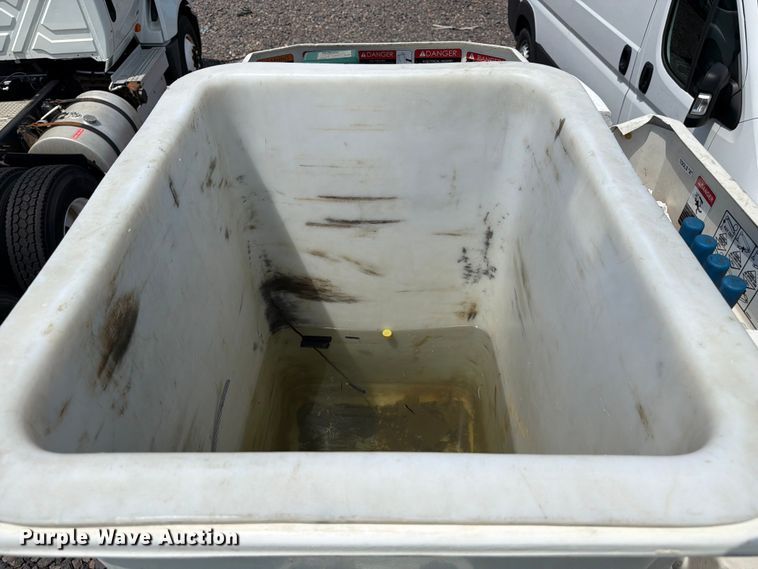 image for item YA3919 2022 RAM 5500HD bucket truck