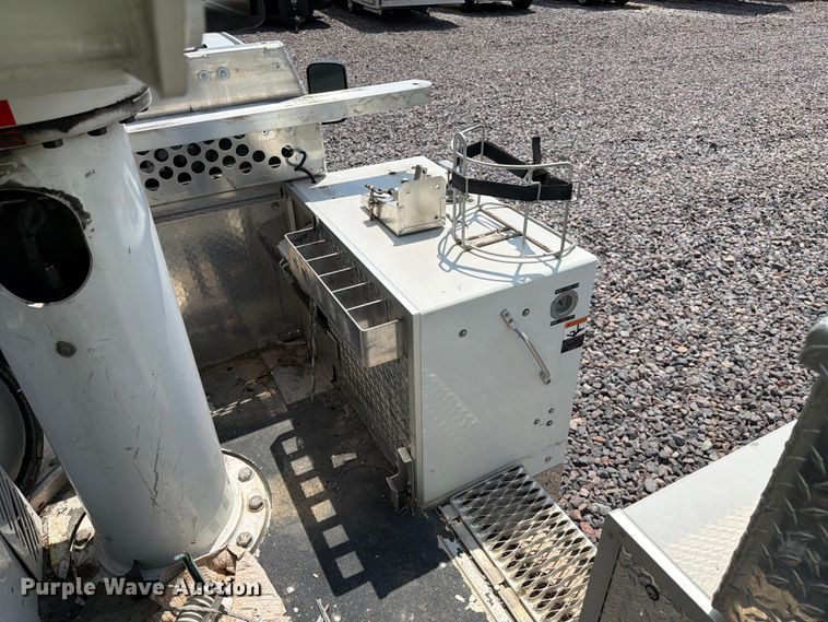 image for item YA3919 2022 RAM 5500HD bucket truck