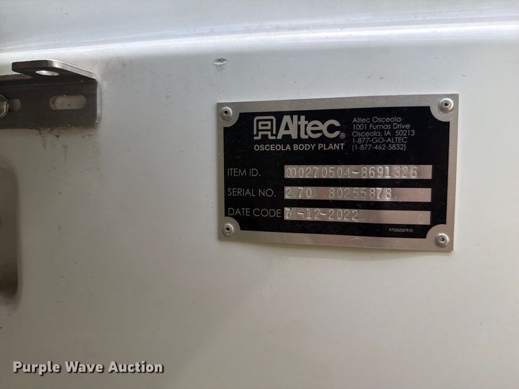 image for item YA3919 2022 RAM 5500HD bucket truck