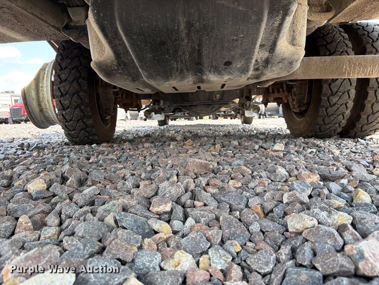image for item YA3919 2022 RAM 5500HD bucket truck