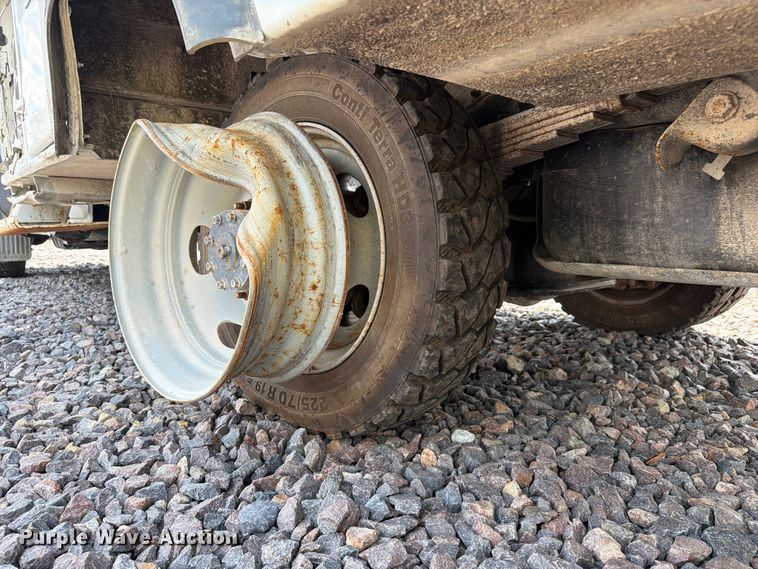 image for item YA3919 2022 RAM 5500HD bucket truck