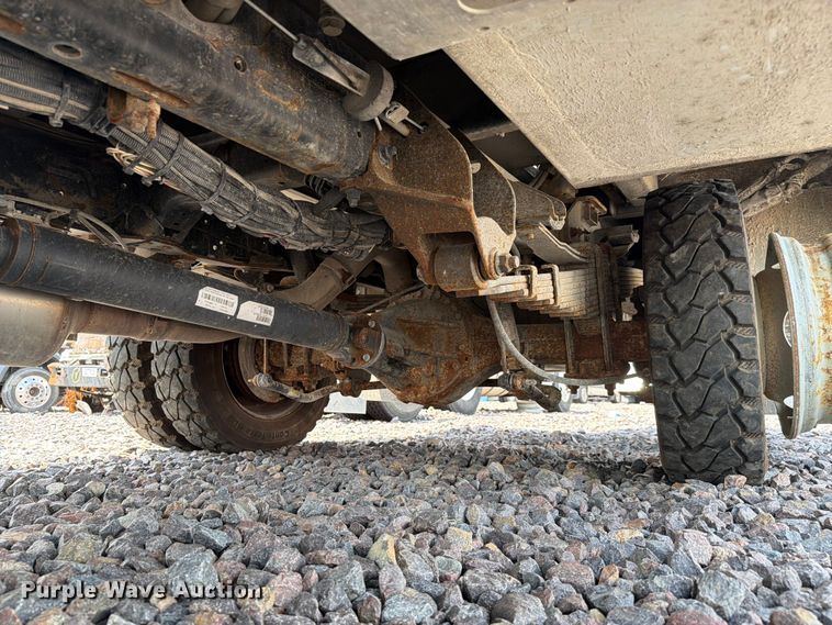 image for item YA3919 2022 RAM 5500HD bucket truck