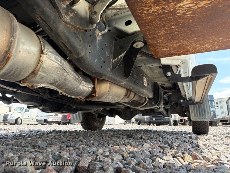 image for item YA3919 2022 RAM 5500HD bucket truck