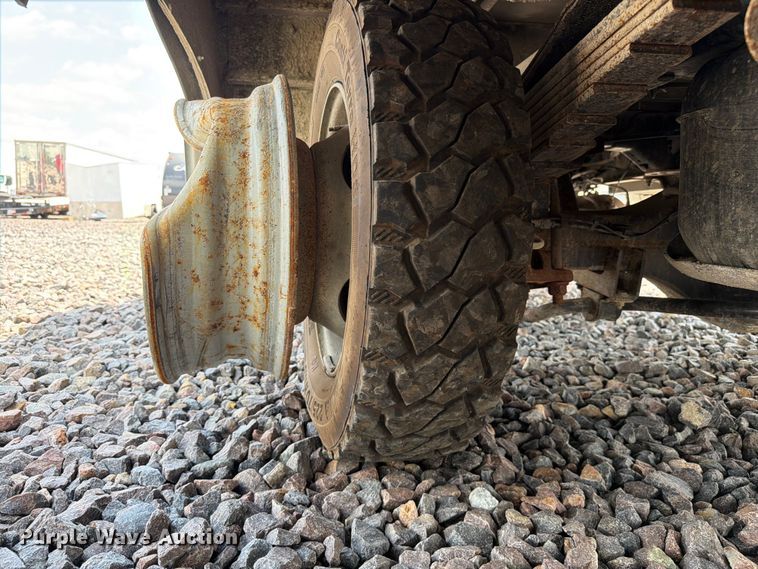 image for item YA3919 2022 RAM 5500HD bucket truck