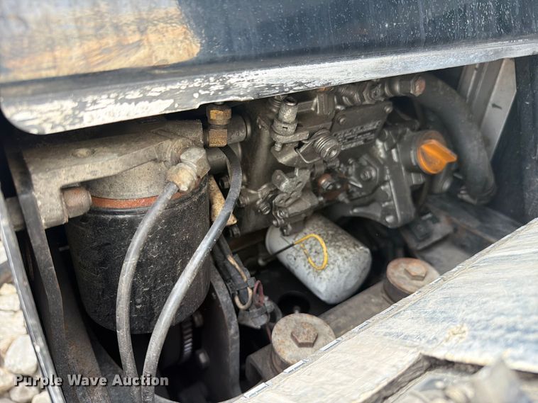 image for item YA3949 2020 Kenworth T680 semi truck