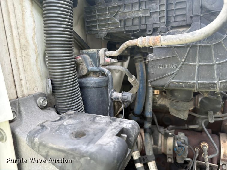 image for item YA3949 2020 Kenworth T680 semi truck