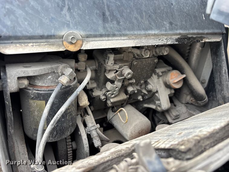 image for item YA3964 2019 Kenworth T680 semi truck