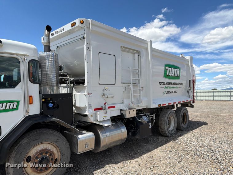 2026 Peterbilt 520