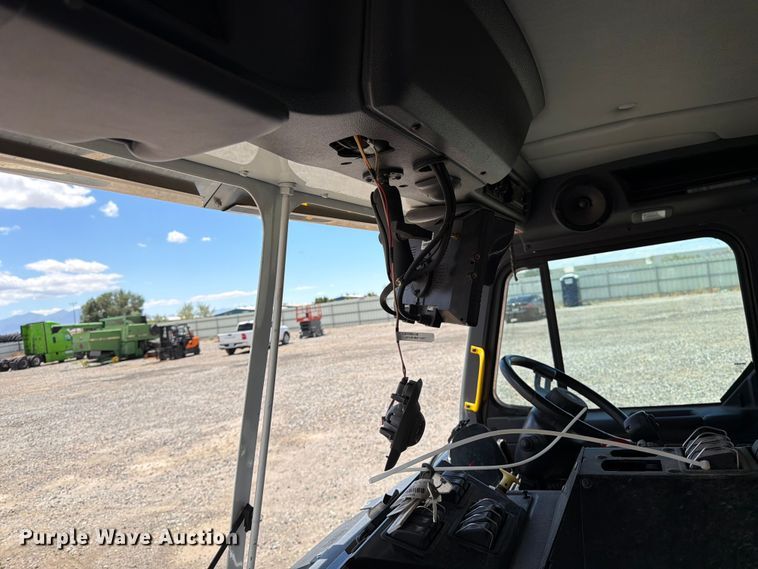 2026 Peterbilt 520